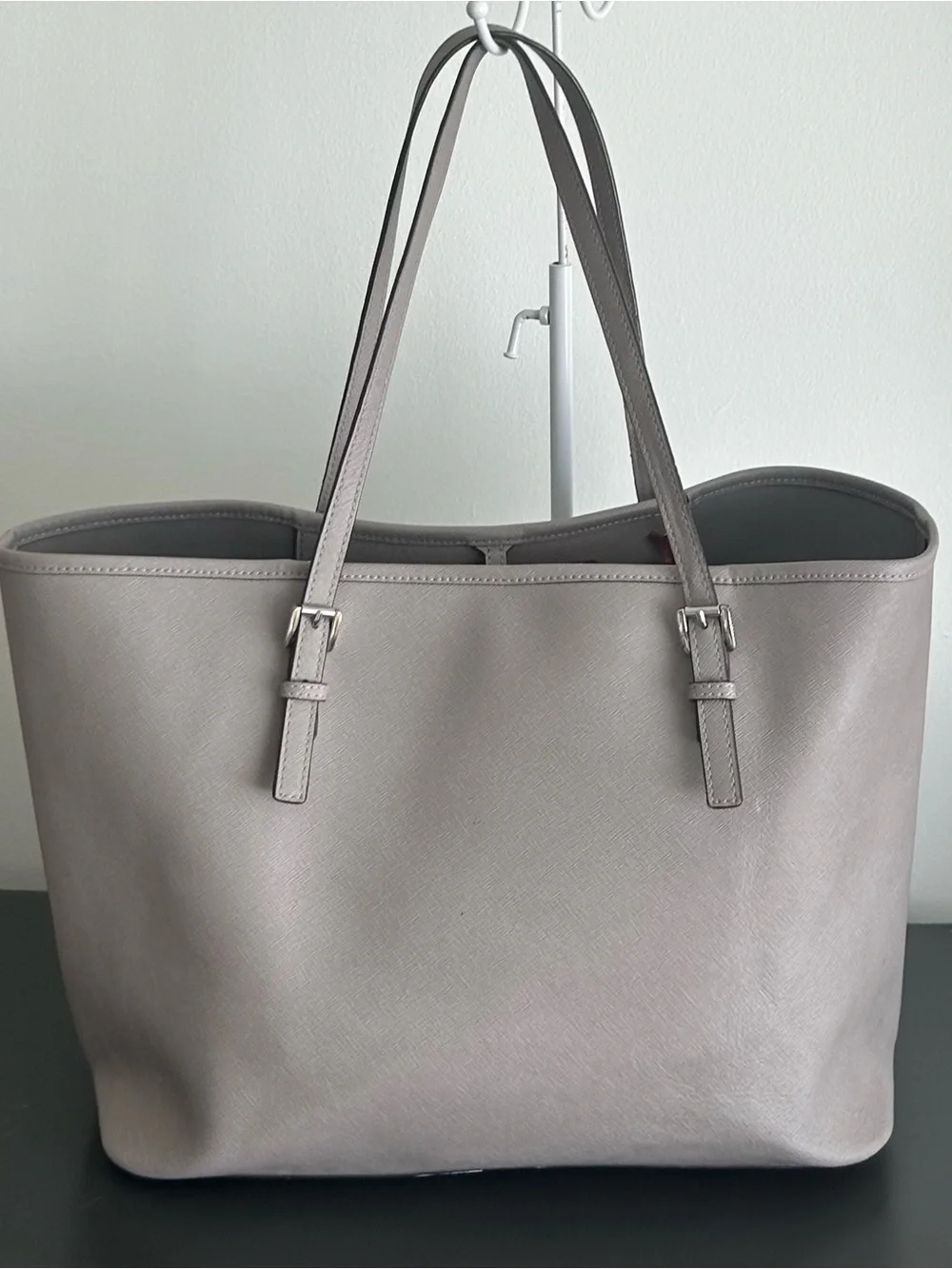 Michael Kors Jet Set Gray Saffiano Leather Tote Shoulder Bag structured